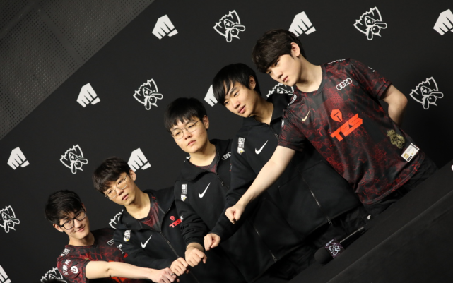 这在他以往 这在他以往