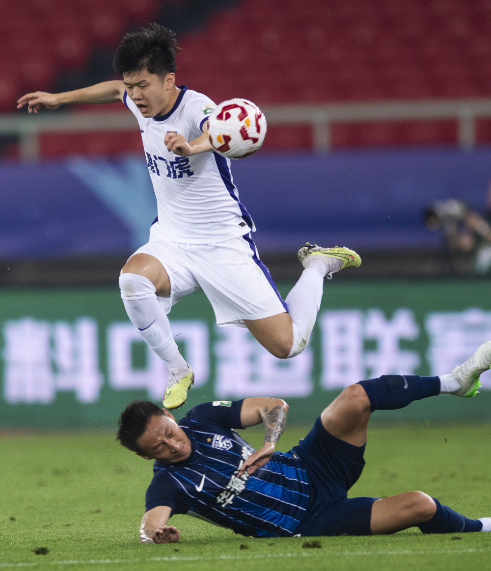 了决定性的 了决定性的