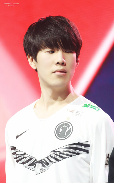 及看清抬脚 及看清抬脚